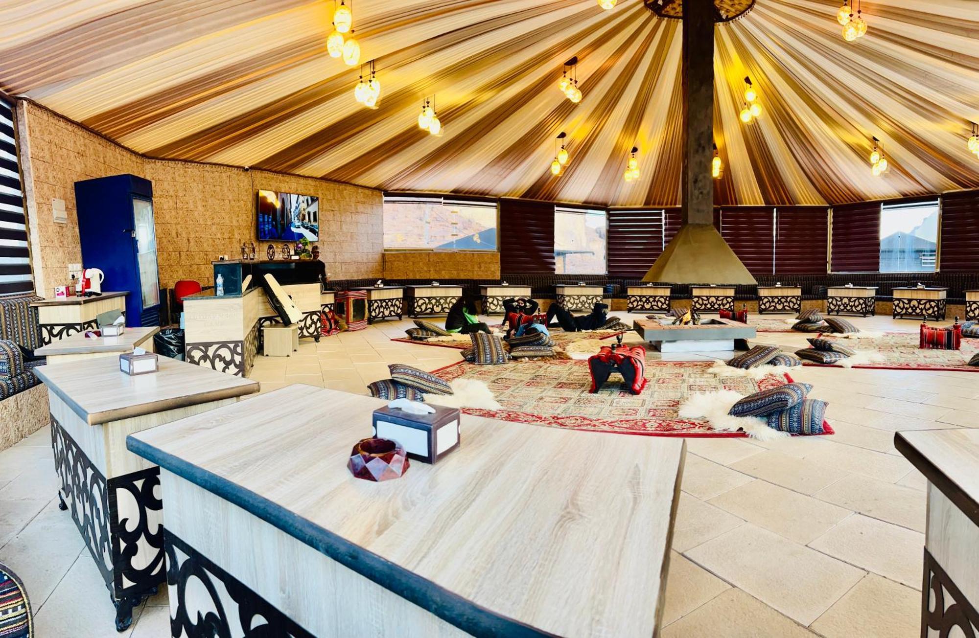 Magic Rum Hussen Wadi Rum Exterior photo